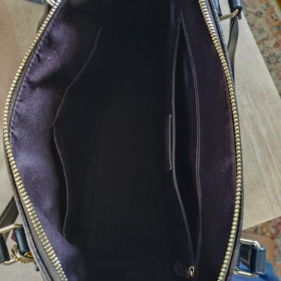 COACH Gallery Tote Bag In Signature Canvas - Picture 5 of 11